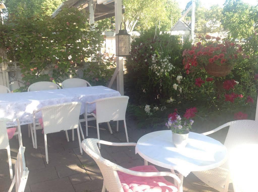 Hotel Amandis Naantali Exterior photo